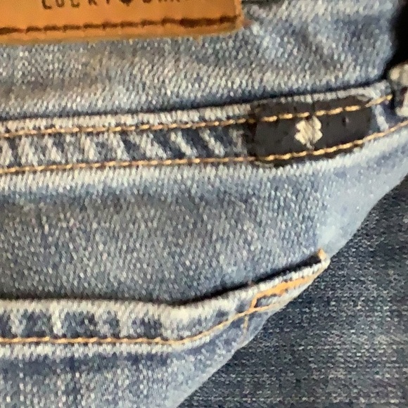 Lucky Brand Size 6 Regular Sweet’N Straight Light Denim Jeans. Preloved. - Picture 7 of 8